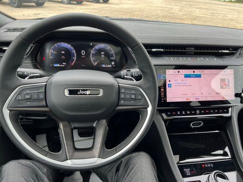 New 2026 Jeep Grand Cherokee L Limited AWD/4WD image 35