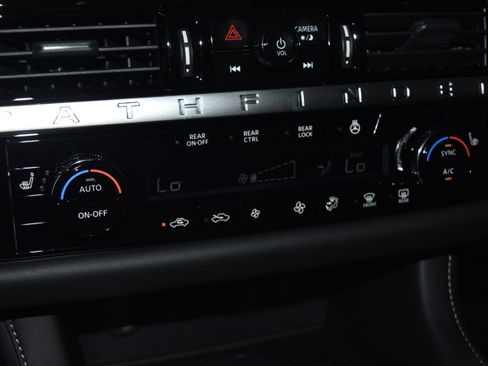 New 2026 Nissan Pathfinder SL AWD/4WD image 11