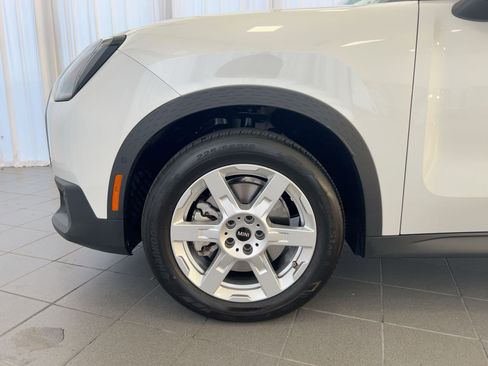 Certified 2025 MINI Cooper Countryman S w/ Comfort Package Max image 12