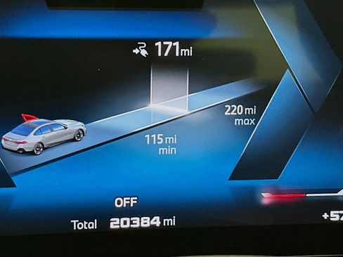 Used 2024 BMW i5 M60 w/ Premium Package image 9