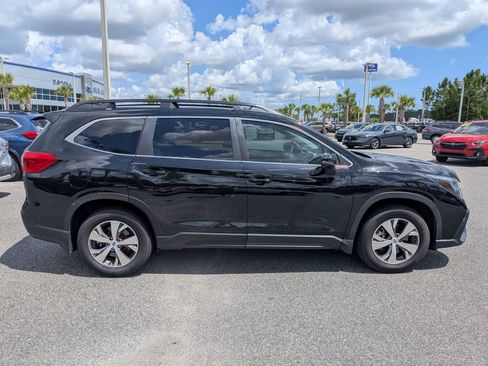 Certified 2023 Subaru Ascent Premium w/ Convenience Package AWD/4WD image 3