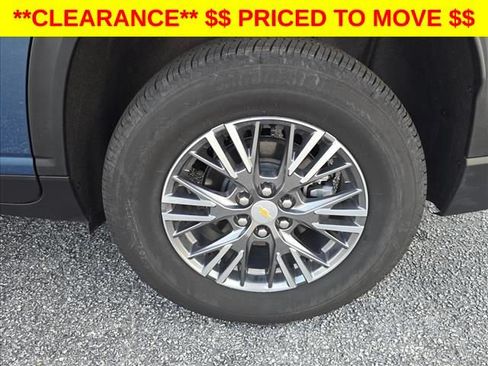New 2026 Chevrolet Traverse LT w/ Driver Confidence Package FWD image 32