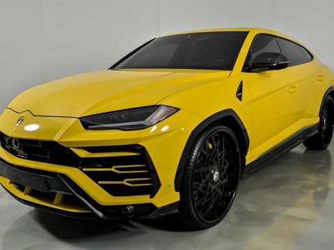 Used 2019 Lamborghini Urus AWD/4WD image 4