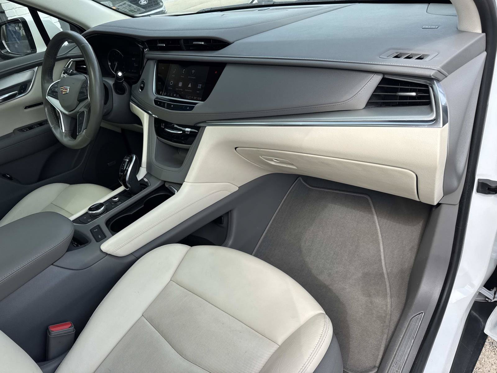 Used 2021 Cadillac XT5 Premium Luxury FWD image 13