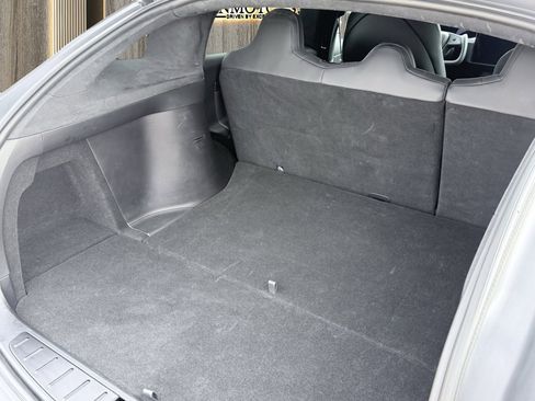 Used 2023 Tesla Model X image 40