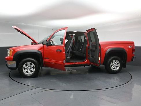 Used 2011 GMC Sierra 1500 SLE w/ Power Tech Package AWD/4WD image 51