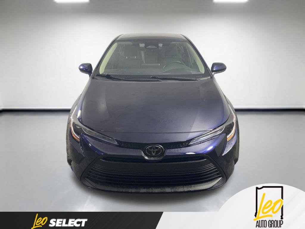 Used 2025 Toyota Corolla LE FWD image 9