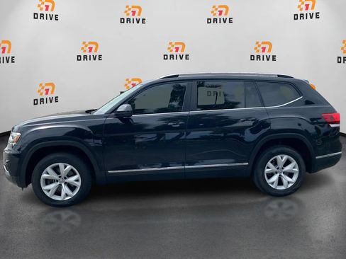 Used 2018 Volkswagen Atlas SEL FWD image 2
