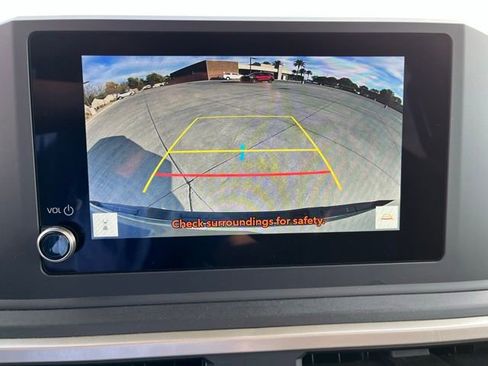 Used 2025 Toyota Tacoma SR image 20