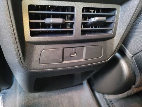 Used 2023 Chevrolet Colorado LT w/ LT Convenience Package II image 10