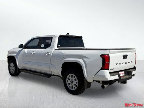 New 2026 Toyota Tacoma SR5 AWD/4WD image 4