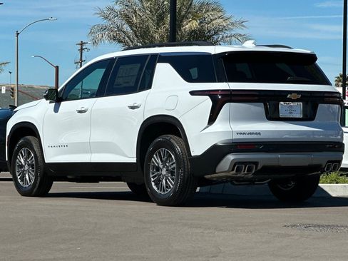 New 2026 Chevrolet Traverse LT w/ Enhanced Driving Package image 6