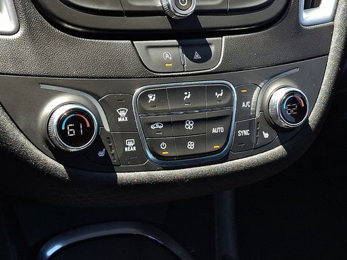 Used 2024 Chevrolet Malibu LT w/ Sport Edition FWD image 15