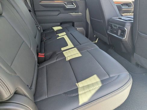 Used 2025 GMC Sierra 2500 Denali image 14