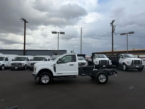 New 2024 Ford F350 XL w/ XL Chrome Package AWD/4WD image 4