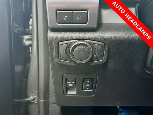 Used 2018 Ford Expedition Max Platinum image 11