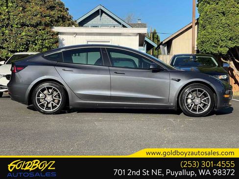 Used 2021 Tesla Model 3 Standard Range Plus RWD image 3