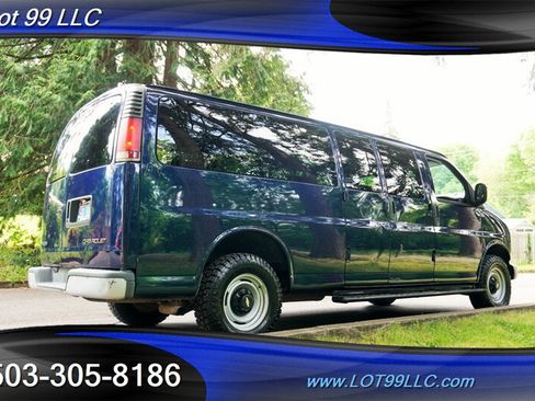Used 2001 Chevrolet Express 3500 Extended Passenger w/ Convenience Pkg RWD image 9