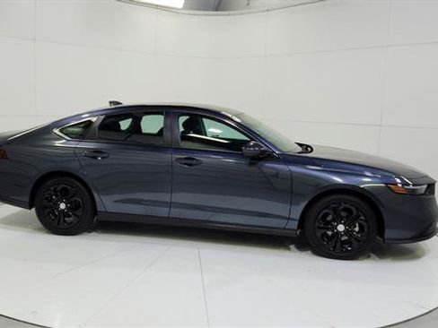 Used 2025 Honda Accord LX image 12