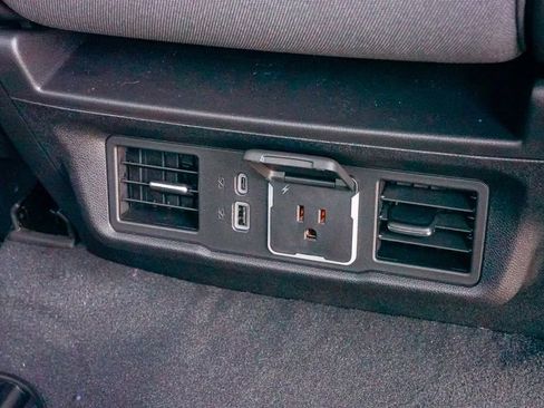 Used 2025 GMC Sierra 2500 SLE w/ SLE Value Package; image 21