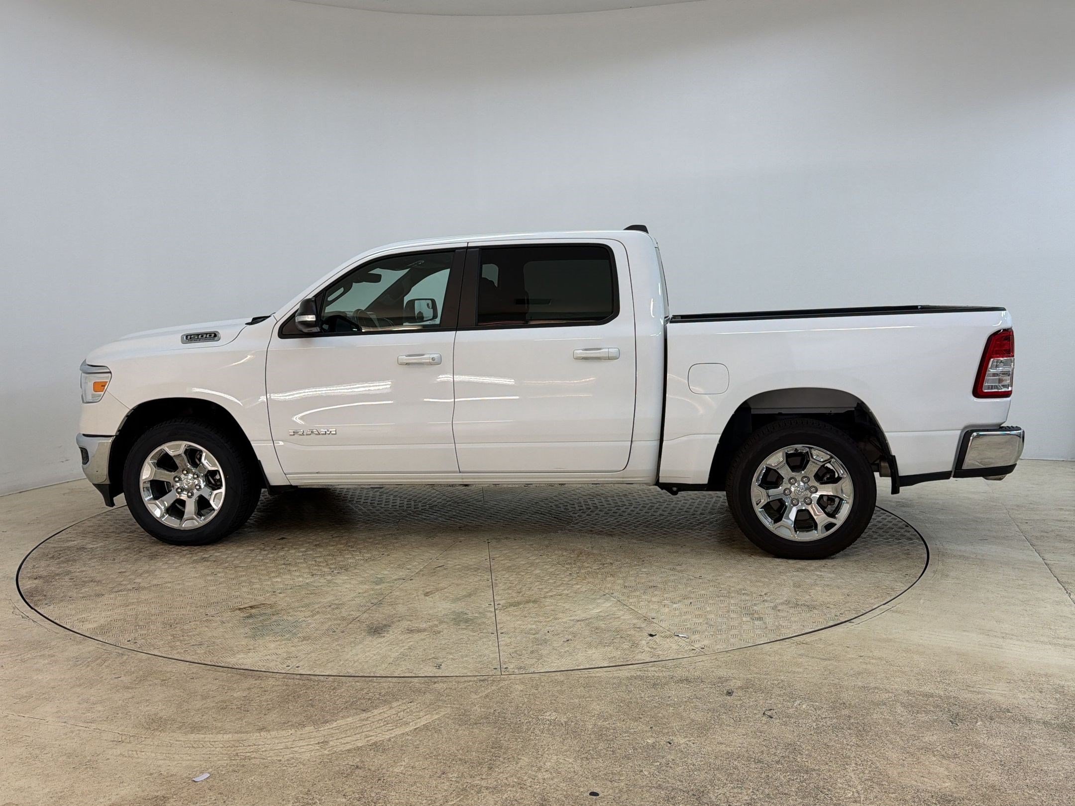 Used 2022 RAM 1500 Big Horn AWD/4WD image 2