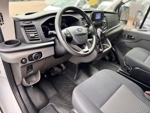 Used 2024 Ford Transit 250 Low Roof AWD w/ Exterior Upgrade Package image 14