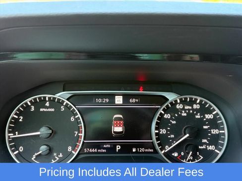 Used 2023 Nissan Pathfinder SL AWD/4WD image 7