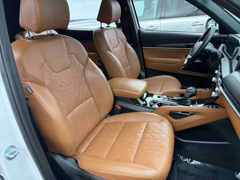 Used 2023 Kia Telluride EX X-Line AWD/4WD image 32