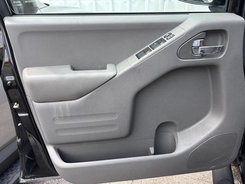 Used 2020 Nissan Frontier SV w/ Midnight Edition Floor Mats RWD image 19