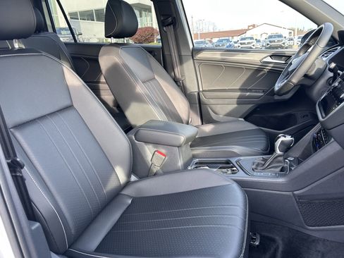 Certified 2024 Volkswagen Tiguan SE R-Line image 26