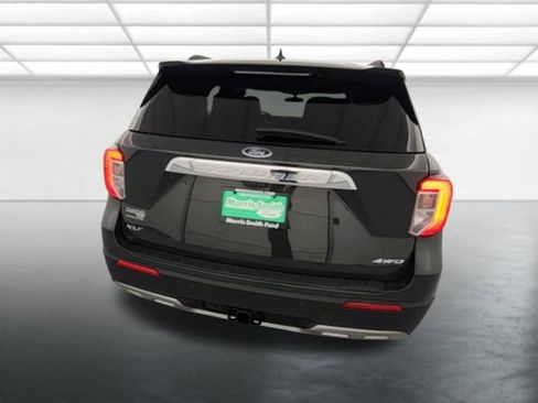 Used 2023 Ford Explorer XLT w/ Equipment Group 202A AWD/4WD image 7