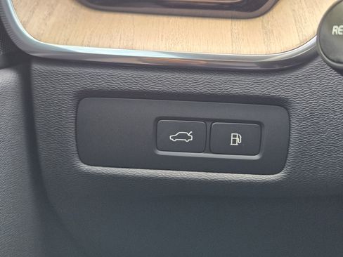 New 2026 Volvo XC60 T8 Plus w/ Protection Package Premier image 24