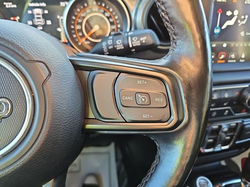 Used 2021 Jeep Wrangler Unlimited Sport image 24