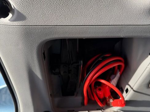 Used 2009 Kia Sedona EX w/ Luxury Pkg image 46