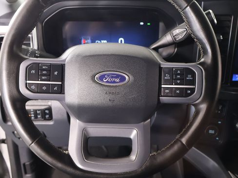 Used 2025 Ford F350 Lariat AWD/4WD image 3