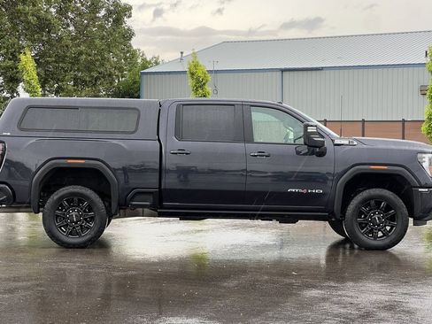 Used 2024 GMC Sierra 2500 AT4 w/ AT4 Premium Plus Package AWD/4WD image 3