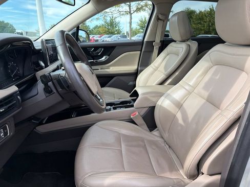 Used 2020 Lincoln Corsair FWD w/ Premium Package image 10