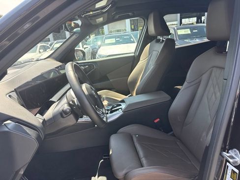 Used 2025 BMW X3 xDrive30i AWD/4WD image 6