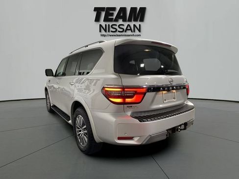 Used 2021 Nissan Armada SL w/ Captain's Chairs Package AWD/4WD image 4