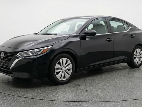 Used 2025 Nissan Sentra S FWD image 3