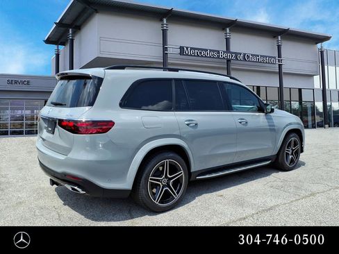 New 2026 Mercedes-Benz GLS 450 4MATIC image 3