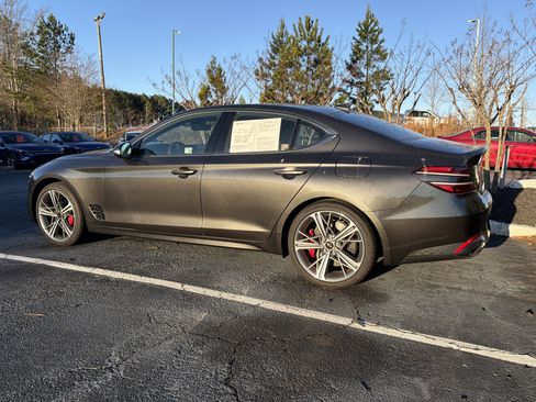 Used 2025 Genesis G70 2.5T w/ Sport Prestige Package image 4