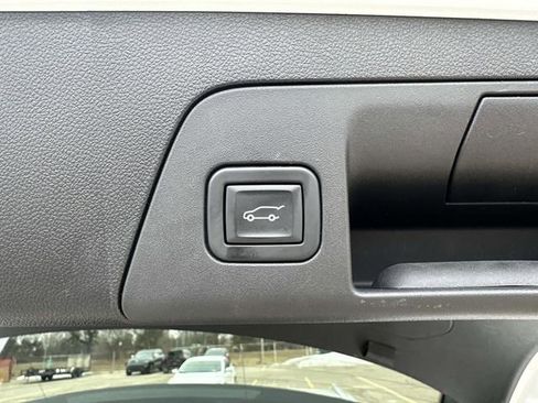 Used 2023 Buick Envision Preferred AWD/4WD image 25