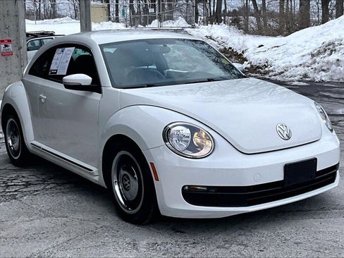 Used 2013 Volkswagen Beetle 2.5 image 17