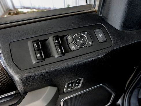 Used 2020 Ford F250 Lariat w/ Lariat Ultimate Package AWD/4WD image 43