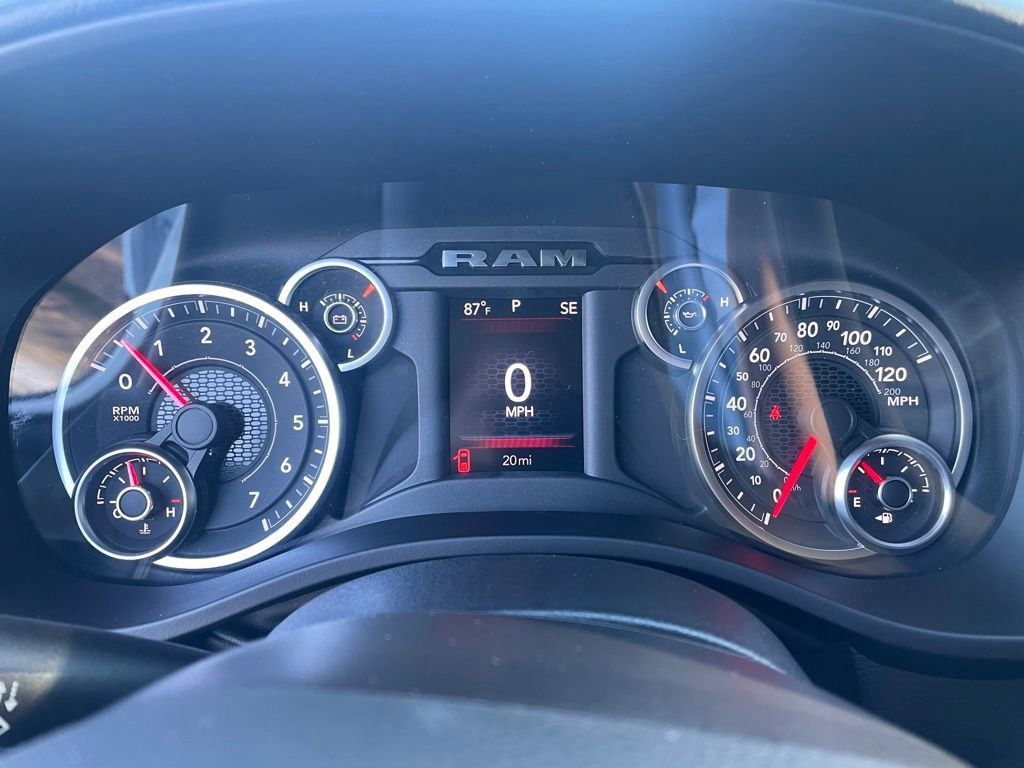 New 2026 RAM 1500 Big Horn AWD/4WD image 14