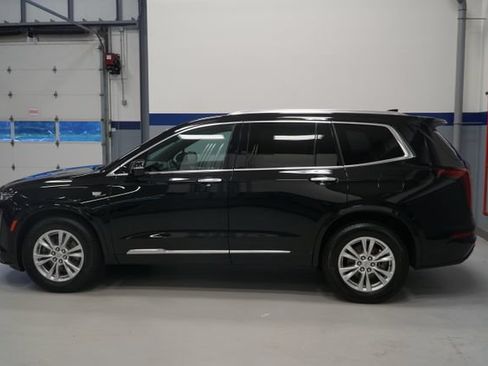 Certified 2024 Cadillac XT6 Luxury AWD/4WD image 2