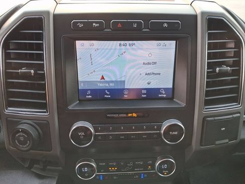 Used 2020 Ford Expedition Max XLT w/ Equipment Group 202A AWD/4WD image 13