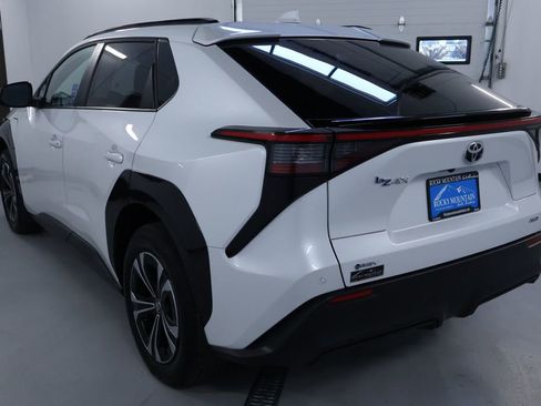 Used 2024 Toyota bZ4X XLE image 5