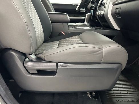 Used 2021 Toyota Tundra SR5 w/ Convenience Package AWD/4WD image 61